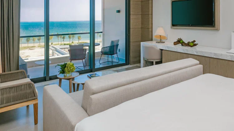 OCEAN FRONT JUNIOR SUITE OCEAN FRONT JUNIOR SUITE